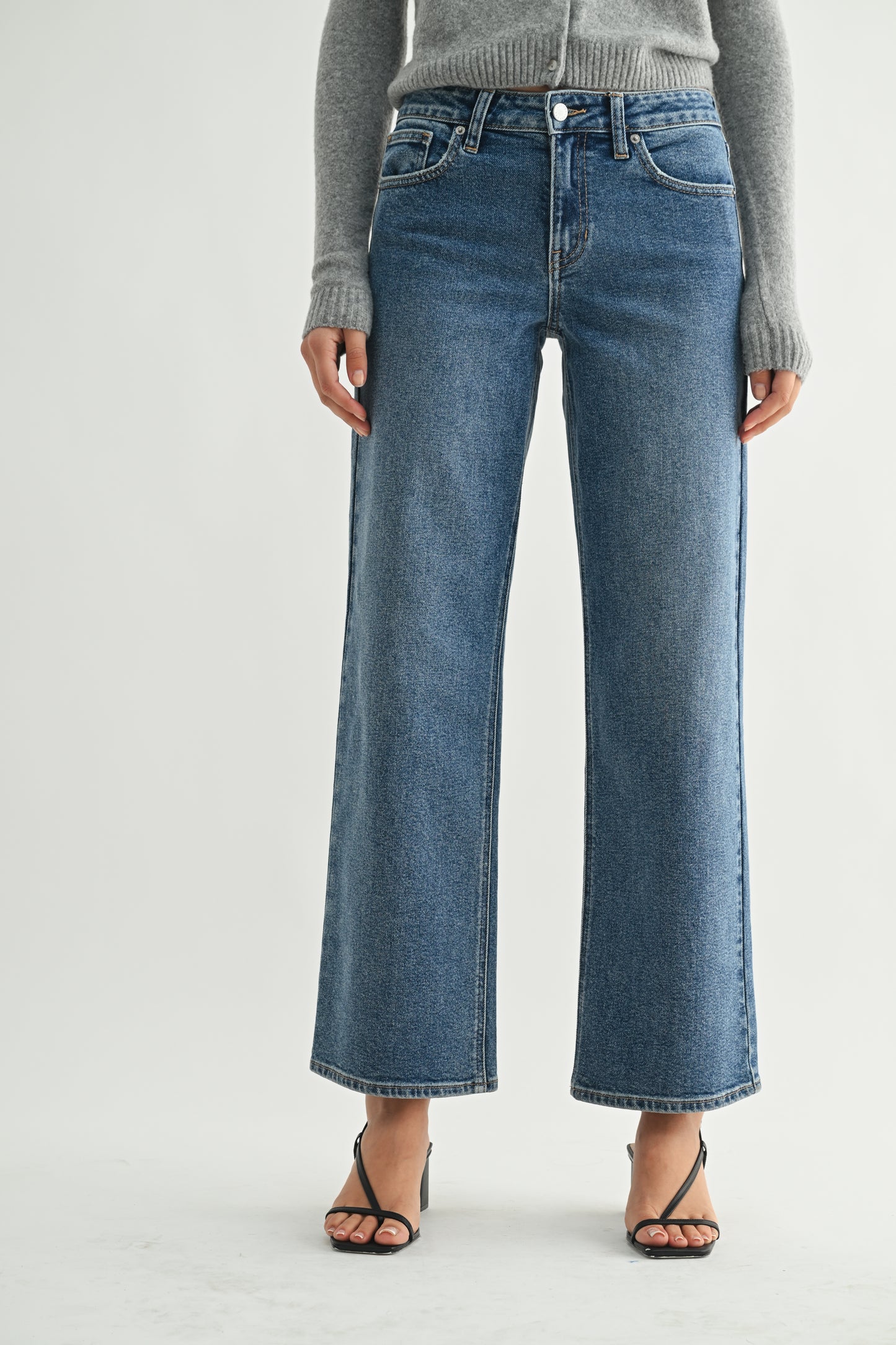 Hailey Low Rise Wide Petite Jean