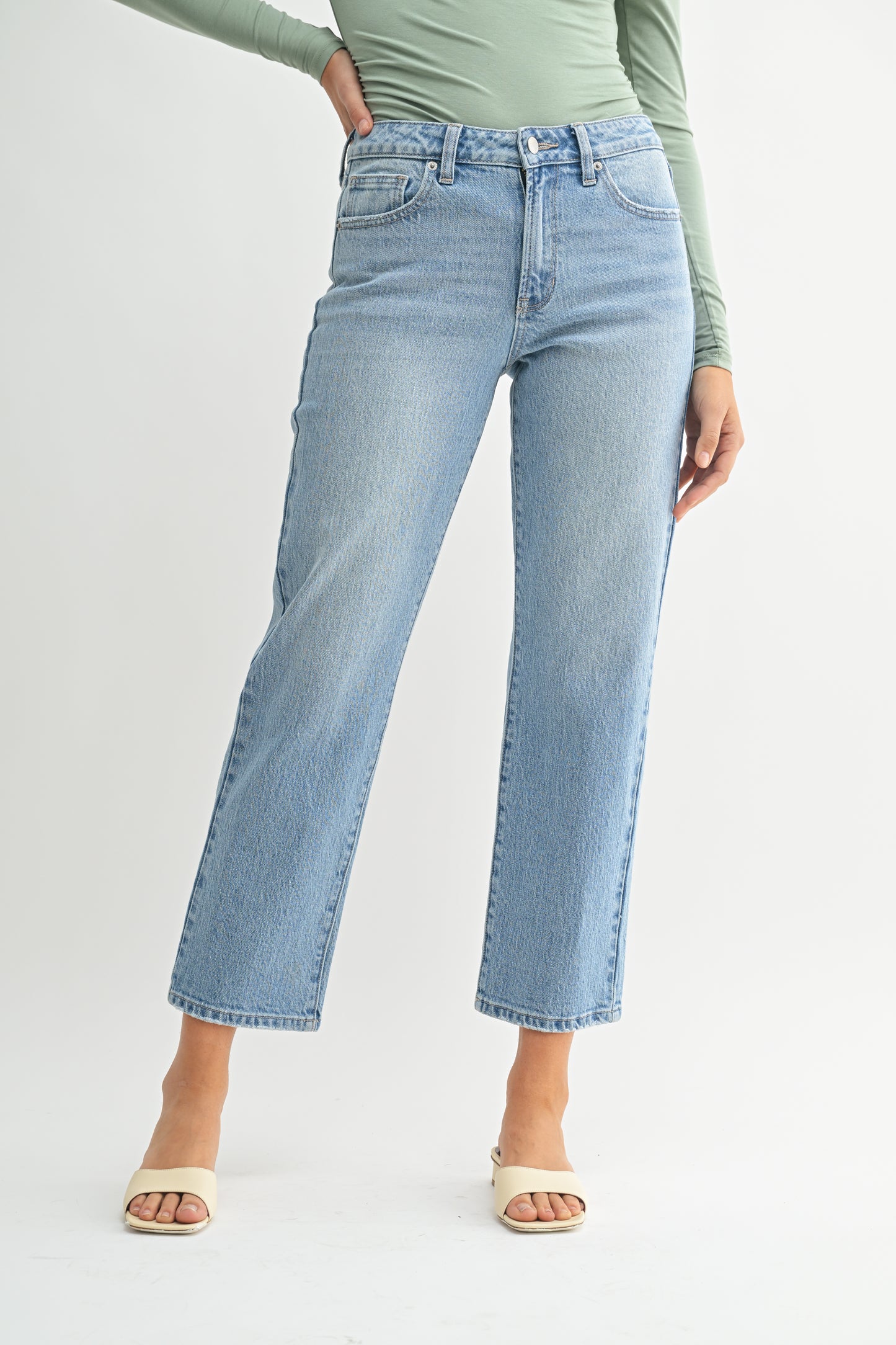 Rae 90s Stretch Straight Jean