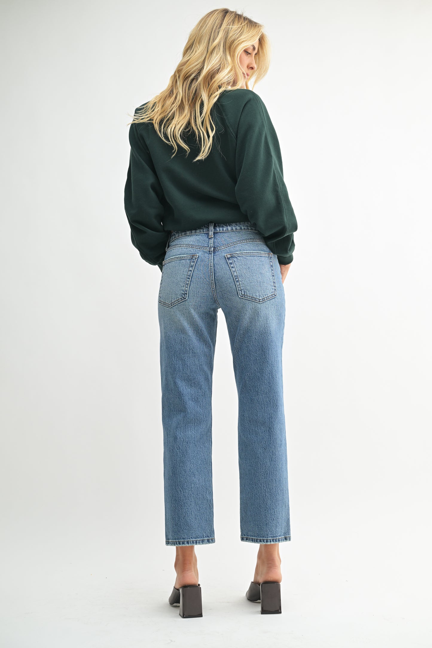 Rae 90s Stretch Straight Jean